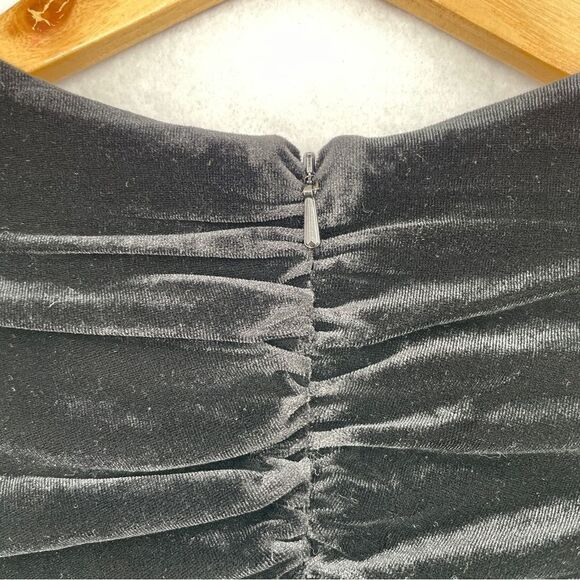 -Bardot Women's Velvet Ruched Party Dress NWT - Picture 5 of 8